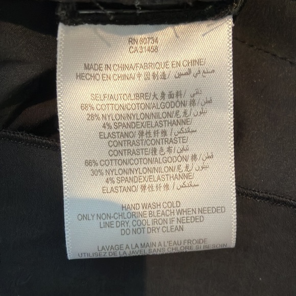 đź’•Super cute BCBG Maxazria sleeveless black dress w/black&white ruffles & V neck - Picture 10 of 12